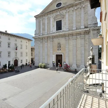 Gardarco & Pensionat Arco